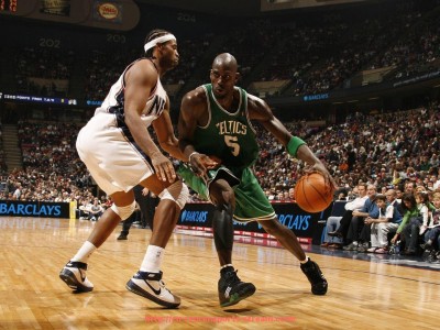 人人体育直播-英超球员的场外生活揭秘：训练之外的故事